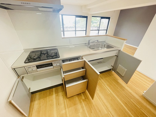 【キッチン】 | ロマネスク春日弥生
