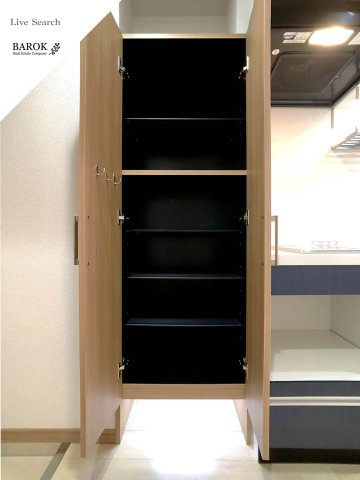福岡市中央区清川１丁目の賃貸マンションの玄関