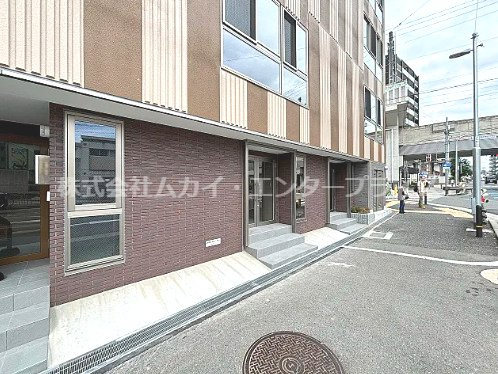 ユイットナニボウのエントランス|毎日通るエントランスはこのようになっています