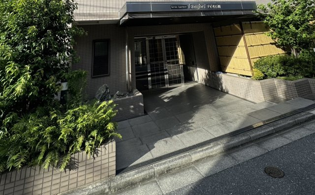 コンフォート文京小石川のエントランス