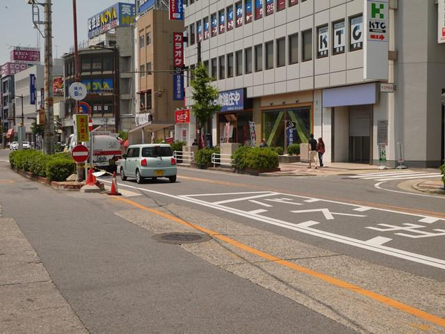山七東岡崎ビルの駐車場
