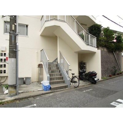 【エントランス】 | アムール子安(アムールコヤス)