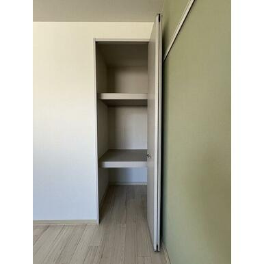熊本市東区長嶺東４丁目のアパートの収納