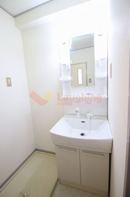 【洗面所】 | ウイングビル | 広い洗面スペース