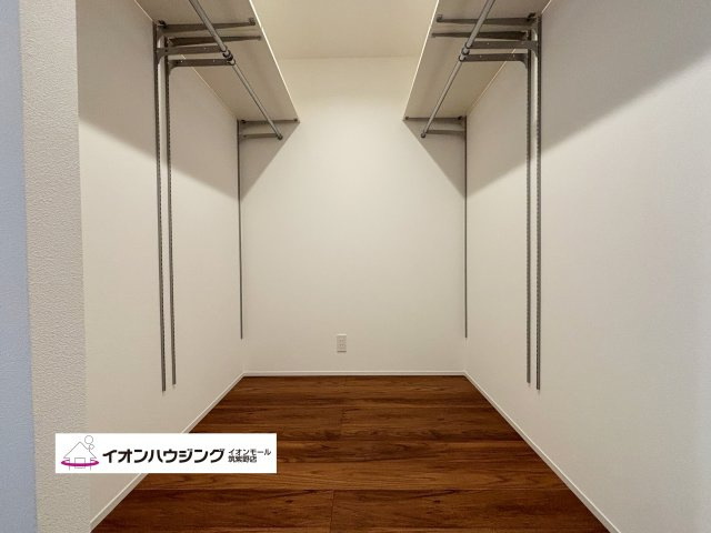 2階には大容量のファミリークロークを完備。