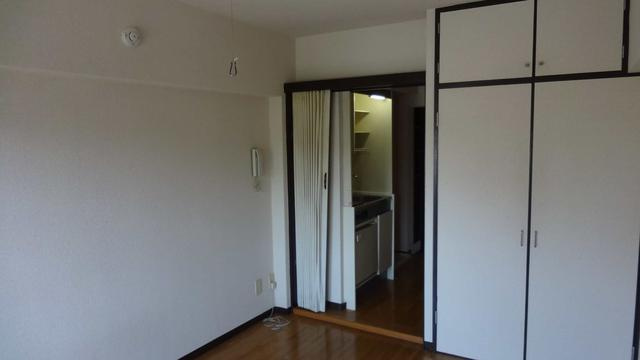 アメニティ高坂の内装