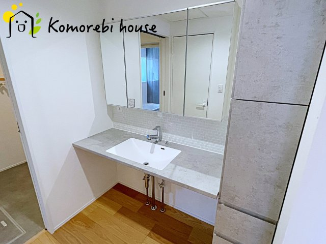 上尾市井戸木　新築一戸建て　の独立洗面台|独立洗面台、朝の身支度には欠かせません