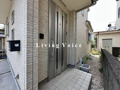 【玄関】 | 【仲介手数料０円】相模原市中央区小山2丁目　中古一戸建て | 相模原市中央区小山2丁目　中古一戸建て