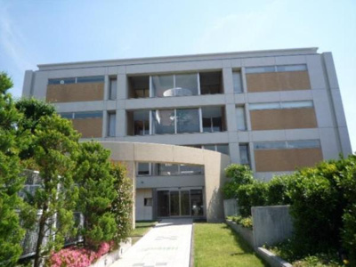 【外観】 | ガーデン杉並方南 | 鉄筋コンクリート造のがっちりとした建物。