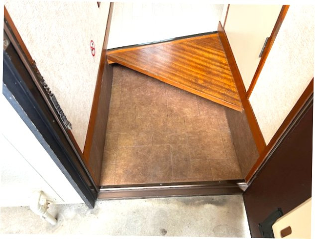 赤羽ハイツの玄関