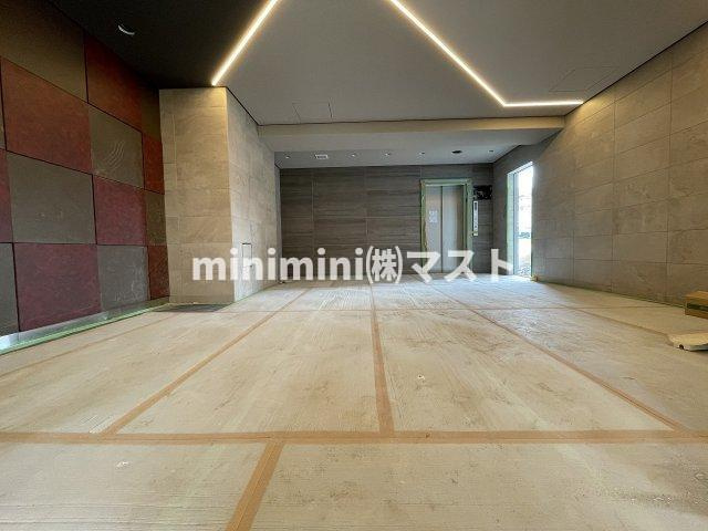 ファステート難波ヴィラントのロビー