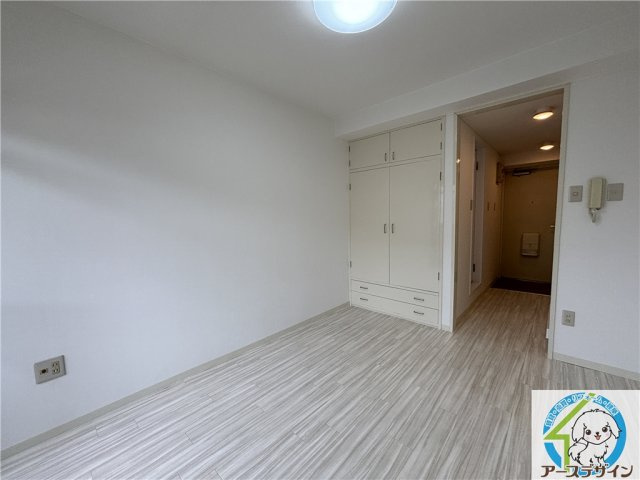 ＭＴビルの居間・リビング