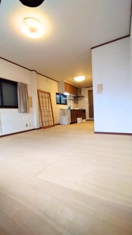 東大阪市柏田西1丁目　中古戸建の居間・リビング