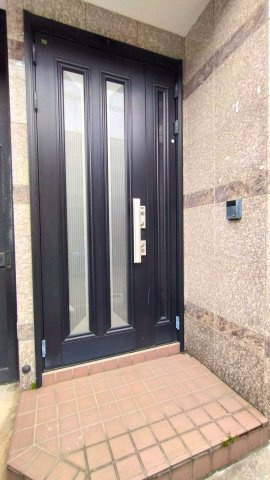 東大阪市柏田西1丁目　中古戸建のエントランス