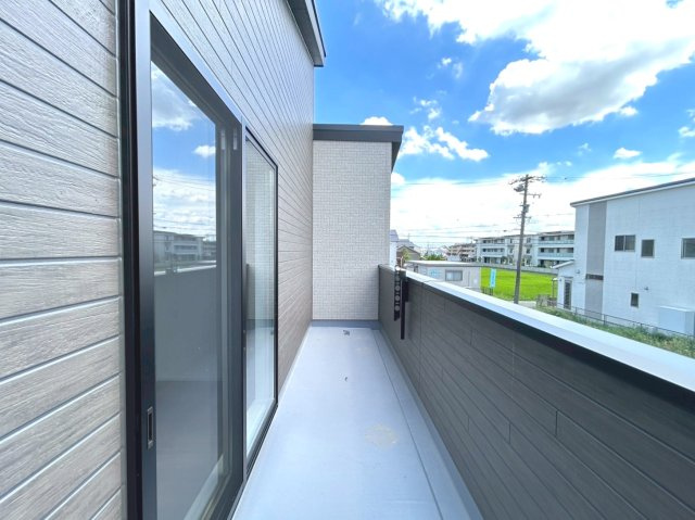 ファーストタウン　一宮市第1木曽川町門間　全4区画分譲のバルコニー|バルコニーは南向きで洗濯物もよく乾きます！