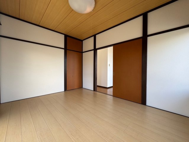 藤生Bタウンの内装|おしゃれな内装です