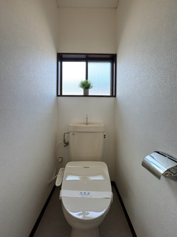 藤生Bタウンのトイレ|コンパクトで使いやすいトイレです