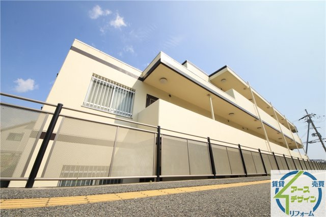 エートルウールーの外観