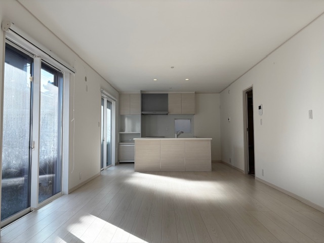 島田市向谷元町　中古戸建の居間・リビング