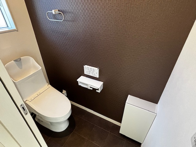 島田市向谷元町　中古戸建のトイレ