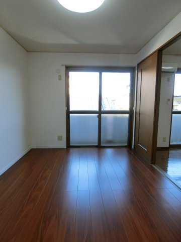 リバーポートあきA棟の洋室