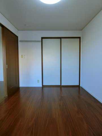 リバーポートあきA棟の洋室