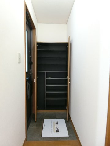 リバーポートあきA棟の収納