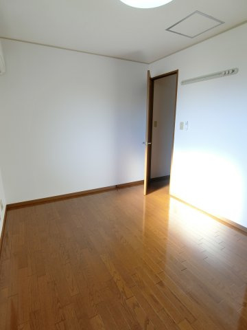 リバーポートあきA棟の洋室