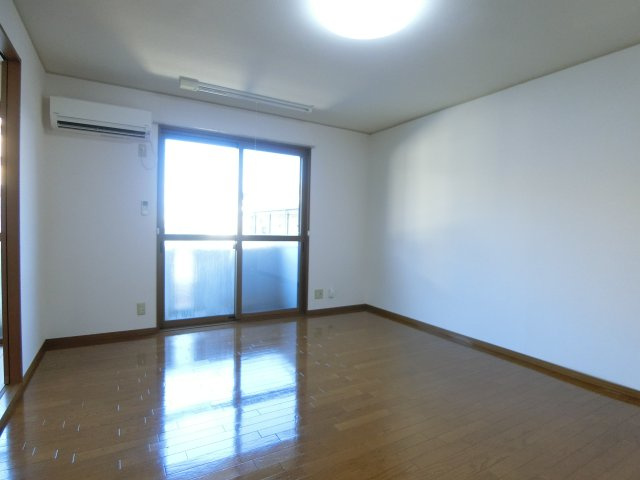 リバーポートあきA棟の洋室