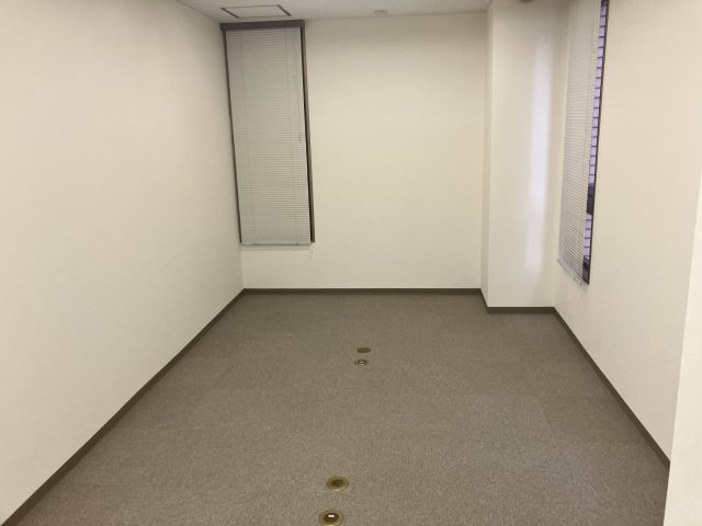 KHOビルの内装|明るい色調の室内です