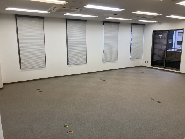 KHOビルの内装|内装は落ち着いています