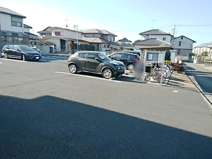 グランベルクＡの駐車場