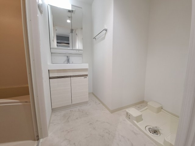 THE　RESIDENCE　Nの洗面所