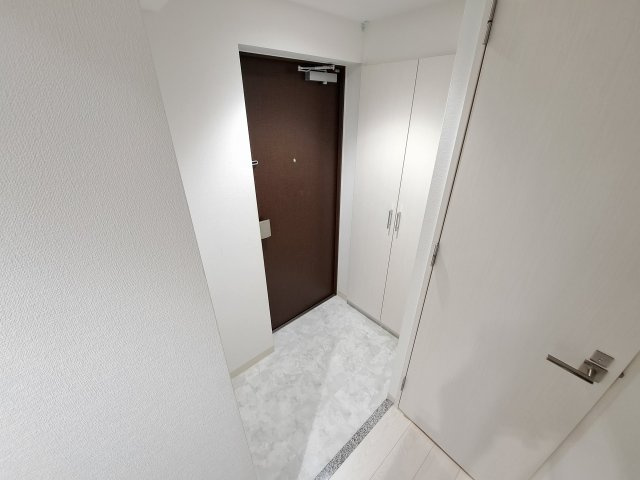 THE　RESIDENCE　Nの玄関
