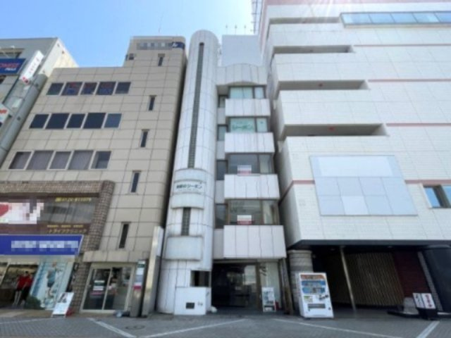 さぼてんビルの外観