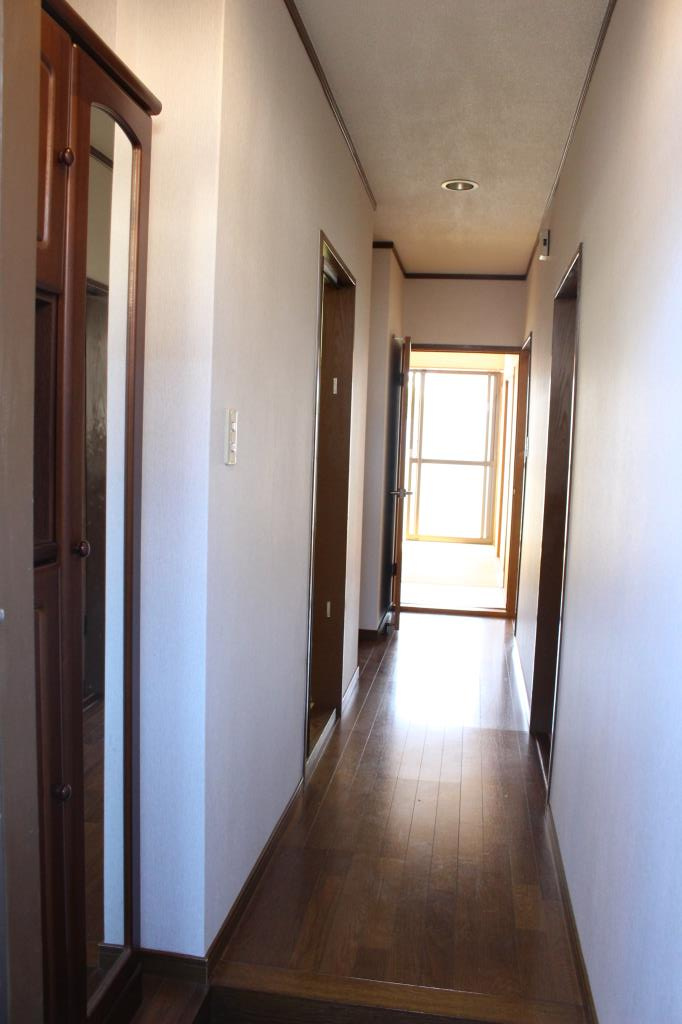 コーポラスかわのの玄関