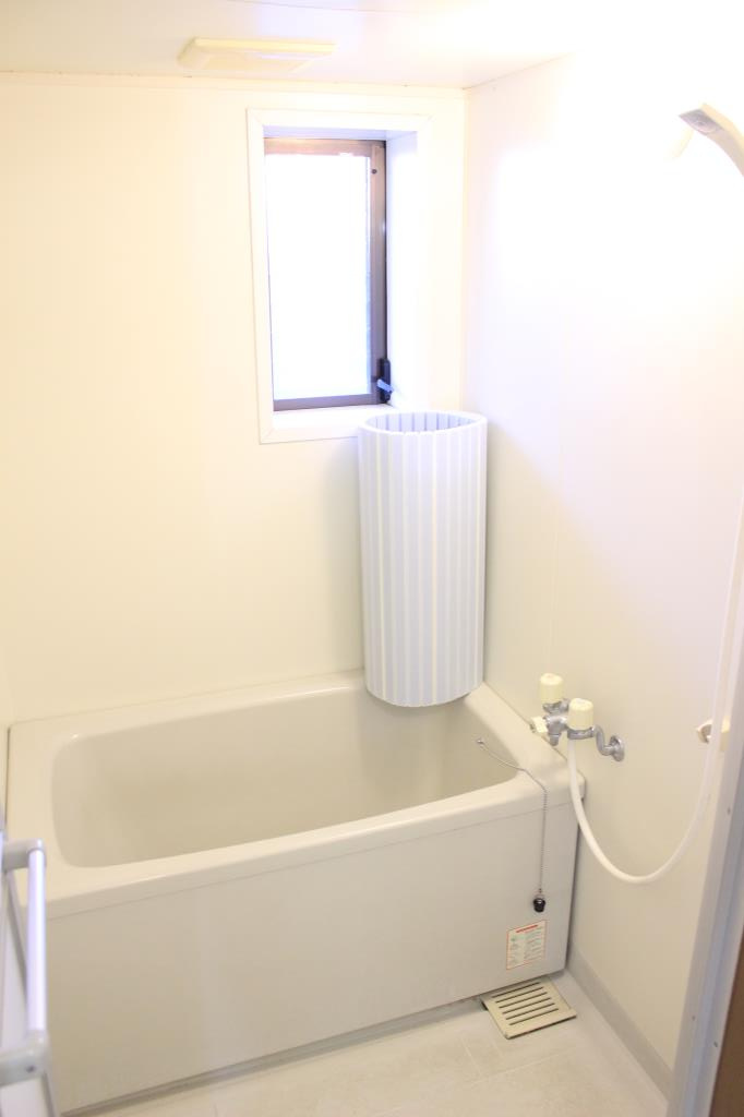 コーポラスかわのの浴室