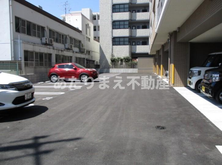 福岡市東区筥松２丁目の賃貸マンションの駐車場