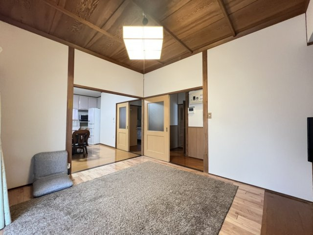 田中東町戸建ての洋室