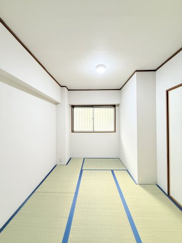 日商岩井京橋ハイツの和室