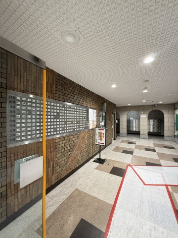 日商岩井京橋ハイツのロビー