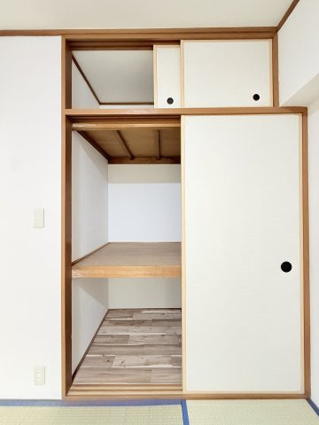 日商岩井京橋ハイツの収納