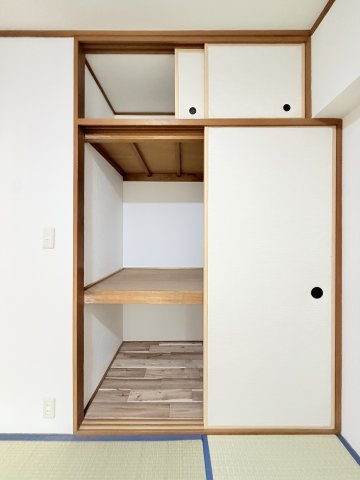 日商岩井京橋ハイツの収納