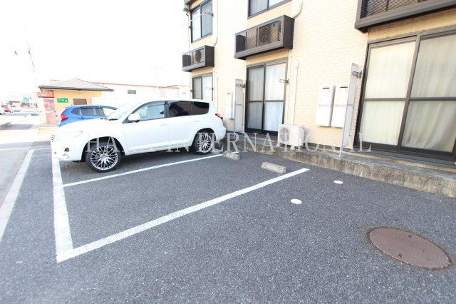 フリーダの駐車場