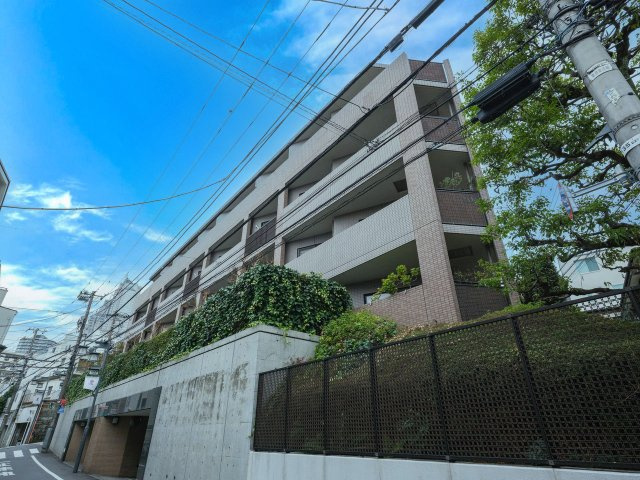 ライオンズヒルズ参宮橋の外観