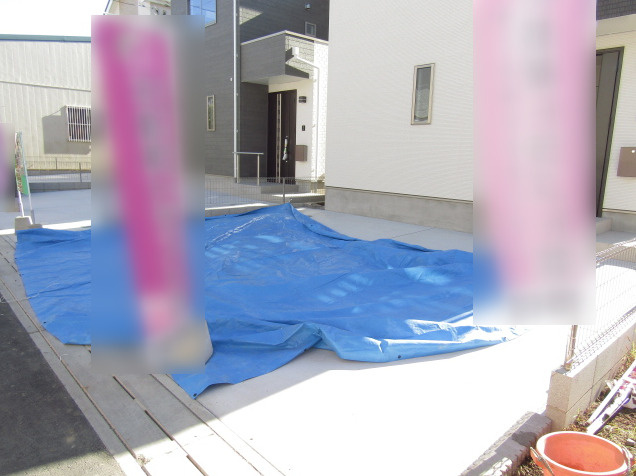 草加市青柳6丁目 新築分譲住宅の駐車場