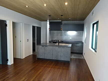 南区宇品御幸５丁目の居間・リビング