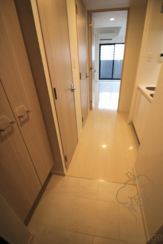 S-RESIDENCE新大阪Ridenteの玄関