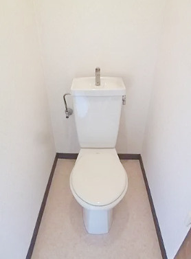 【トイレ】 | クラウンハイツ | 落ち着いた色調のトイレです