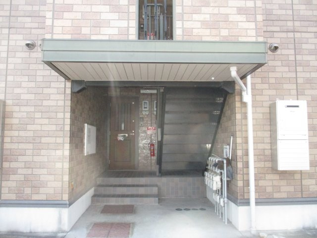 リヴェール岐南のエントランス